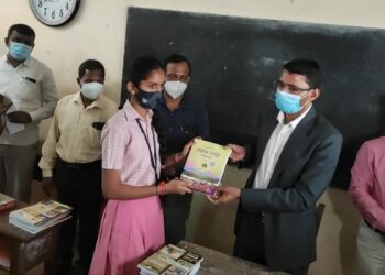 ಕೊರೊನಾದ ಒಟ್ಟುಗ್ ಬದುಕುನ ಕಲ್ಪ ತೆರಿಯೊನೊಡು, ಒಡಿಪು ಜಿಲ್ಲಾಧಿಕಾರಿ ಕೂರ್ಮ ರಾವ್