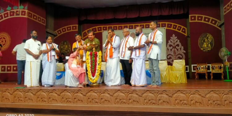 ಯುವಜನತೆಗ್ ಅಪಗಪಗ ಜಾಗ್ರತಿ ಪುಟ್ಟಾವುನ ನಮ್ಮ ಕರ್ತವ್ಯ: ಮೋಹನ್ ಆಳ್ವ..