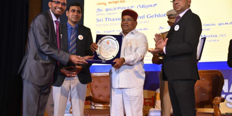 ಉಡುಪಿ ಜಿಲ್ಲಾಧಿಕಾರಿಗ್ ಉತ್ತಮ ಜಿಲ್ಲಾ ಚುನಾವಣಾಧಿಕಾರಿ ಪ್ರಶಸ್ತಿ.
