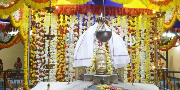 ಮಡಾಮಕ್ಕಿ: ಜಾತ್ರಾ ಮಹೋತ್ಸವ, ಗೆಂಡಸೇವೆ