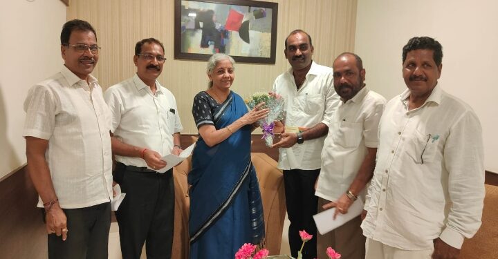 ವಿತ್ತ ಸಚಿವೆರೆನ್ ಎದ್ಕೊಂಡಿನ ಮೀನುಗಾರೆರ್ನ ನಿಯೋಗ..