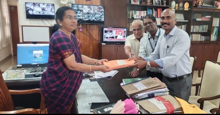 ಪೊಸ ಜಿಲ್ಲಾಧಿಕಾರಿಲೆಗ್ ನೇಕಾರ ಸಂಘದ ವತಿಡ್ದ್ ಮಾನಾದಿಗೆ.