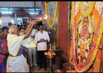 ಕಾಪುದಪ್ಪೆನ ಸನ್ನಿಧಿಡ್ ವರಮಹಾಲಕ್ಷ್ಮೀ ಪೂಜೆ..