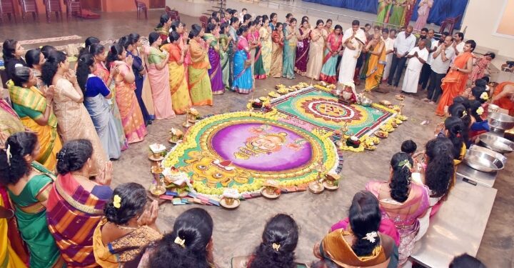 ಮಲ್ಪೆ ಏಳೂರು ಭವನಡ್ ಮೊಗವೀರ ಸಂಘಟನೆದ ವತಿಡ್ದ್  ವರಮಹಾಲಕ್ಷ್ಮೀ ಪೂಜೆ..