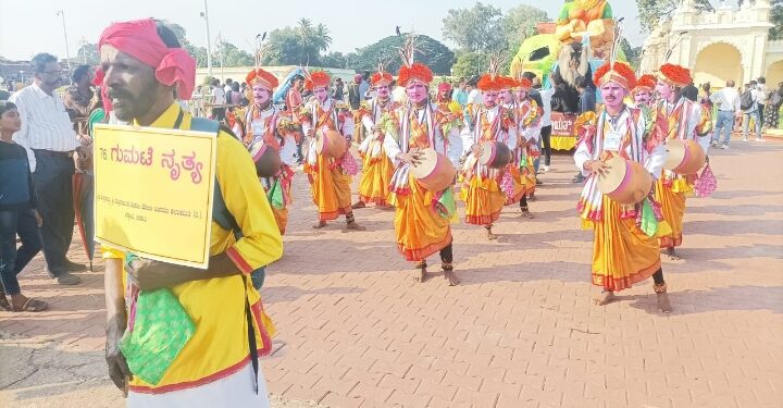 ಜಂಬೂ ಸವಾರಿ ಮೆರವಣಿಗೆಡ್ ಉಡುಪಿಗ್ ಸುರುತ ತಾನೊ..