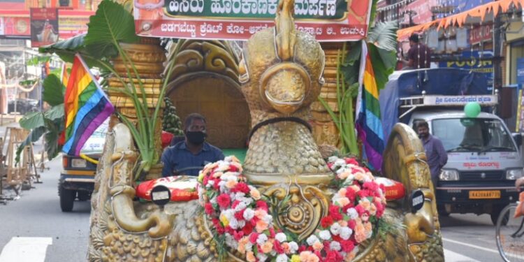 ಸಹಕಾರಿಲೆಡ್ದ್ ಪರ್ಯಾಯ ಪುದೆಕಾಣಿಕೆ.