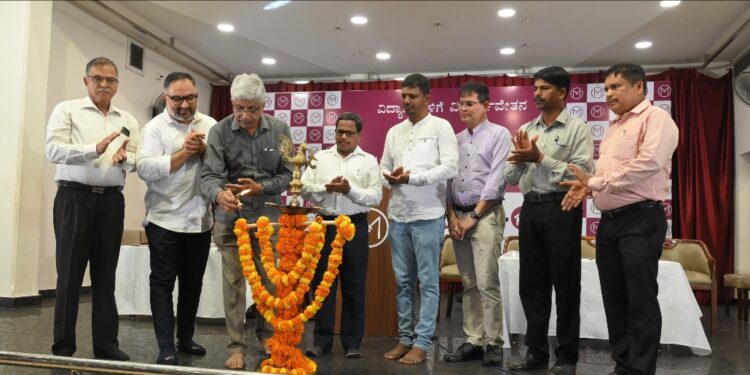 ಮಲಬಾರ್ ಗೋಲ್ಡ್ ವತಿಡ್ದ್ ವಿದ್ಯಾರ್ಥಿವೇತನ.