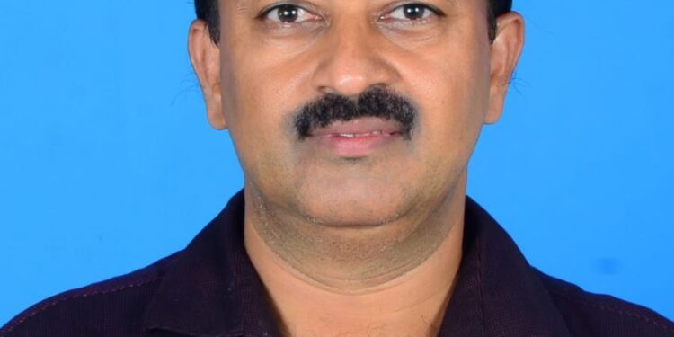 ರಮಾಕಾಂತ ಪುರಾಣಿಕೆರೆಗ್ ಪಿಎಚ್ ಡಿ ಪದವಿ.