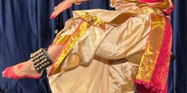 ಪುಷ್ಪ ಅಂಜಲಿ ನ್ರತ್ಯಗ್ ಪಜ್ಜೆ ಪಾಡಿನ ಶ್ರದ್ದಾ.