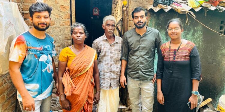 ಅಸಹಾಯಕಡಿತ್ತಿನ ಪ್ರಾಯದರೆನ್ ರಕ್ಷಣೆ ಮಲ್ತಿನ ಮಲಬಾರ್ ಸಿಬ್ಬಂದಿ.