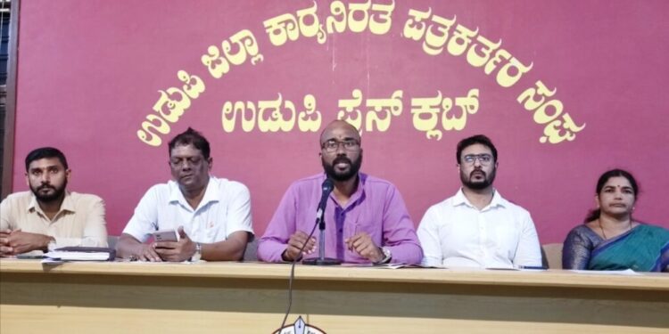 ಅ. 1ಡ್ದ್ 11 ಕೈಮಗ್ಗ ಉಚ್ಚಯ