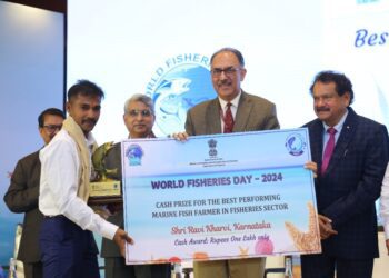 ರವಿ ಖಾರ್ವಿಗ್ ಕ್ರಷಿಕ ಪ್ರಶಸ್ತಿ.