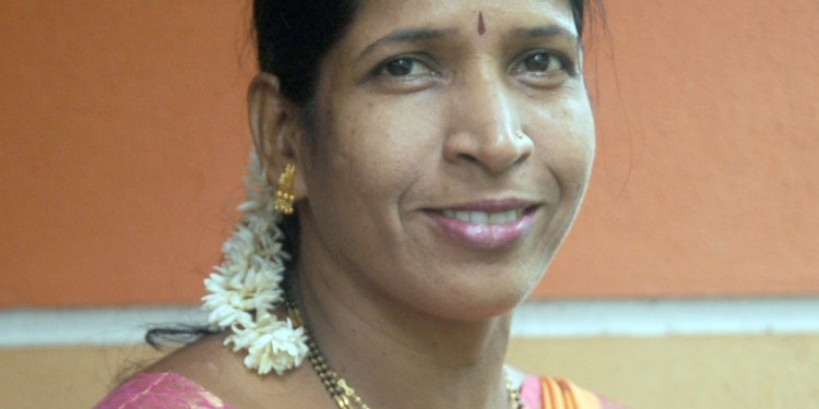 ಇಸ ಪಾಡುನಕುಲು