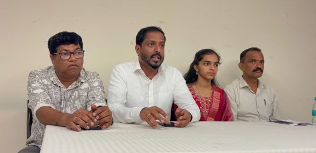 ಬೆಹರೈನ್ ಡ್ ತನುಶ್ರೀ ಪಿತ್ರೋಡಿ..