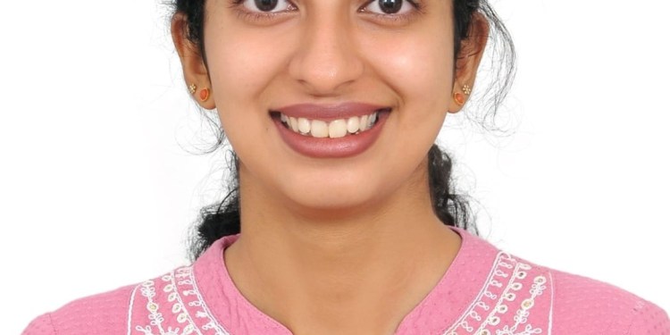 650/650 ಅಂಕ ಪಡೆಯಿನ ಧನುಶ್ರೀ