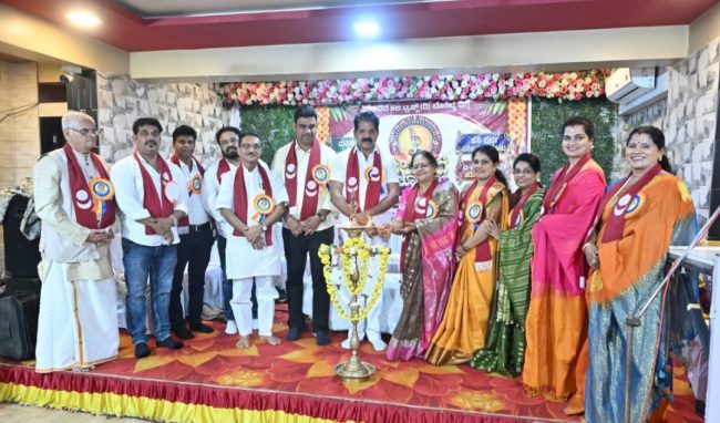 ಡೊಂಬಿವಿಲಿಡ್ ತುಲುವೆರೆ ಕಲತೋಚ್ಚಯ.